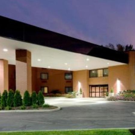 Wingate By Wyndham Mentor Oh Hotel Kültér fotó